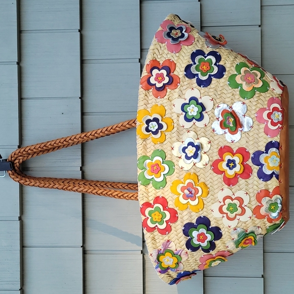 En Shalla Handbags - En Shalla  Boho woven straw tote  leather flowers